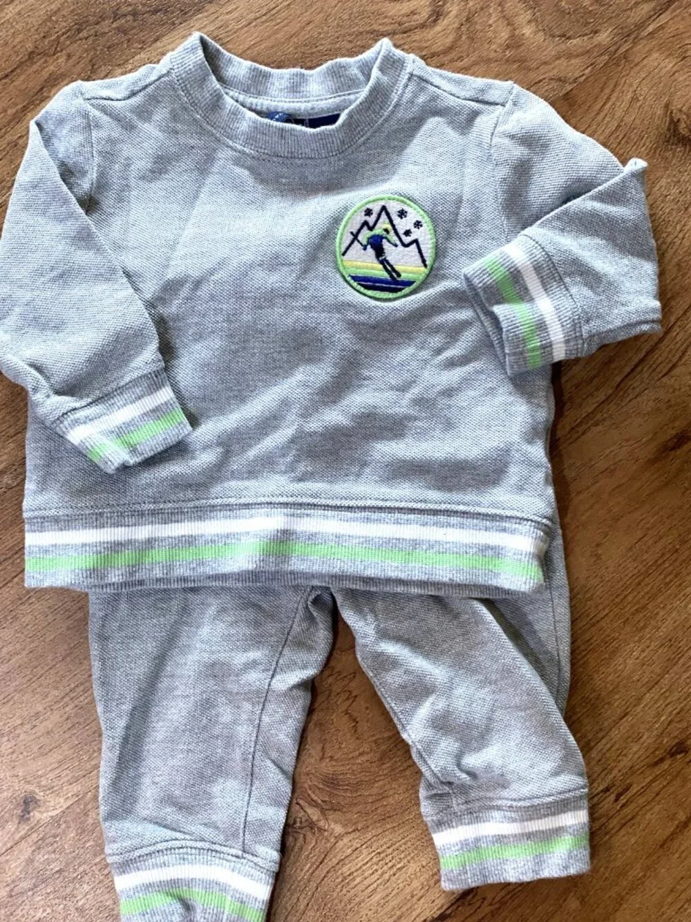Lot of 2 Outfits-MONICA +ANDY Smores & JANIE JACK Ski-Sweatshirts/Joggers-6-12M